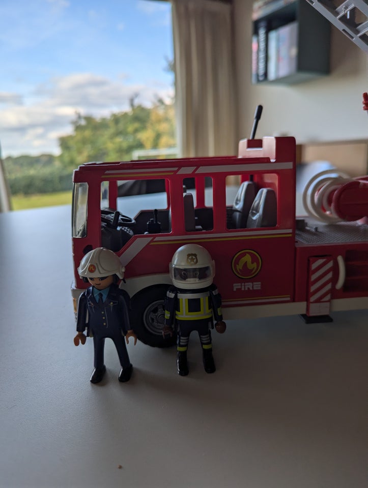 Playmobil, Stor brand bil,