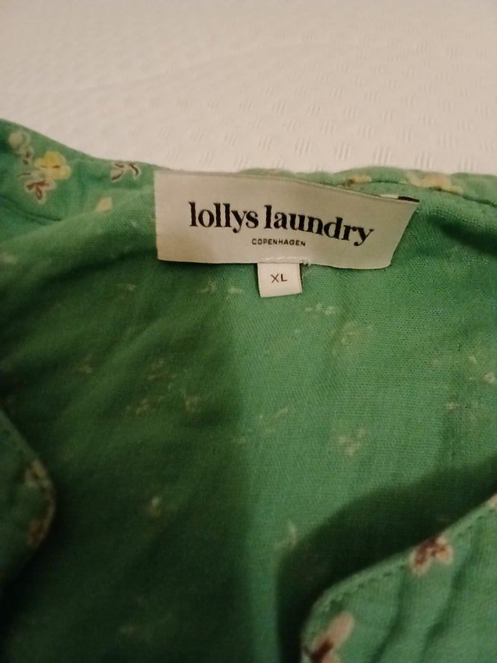 Anden kjole, Lollys laundrys, str.