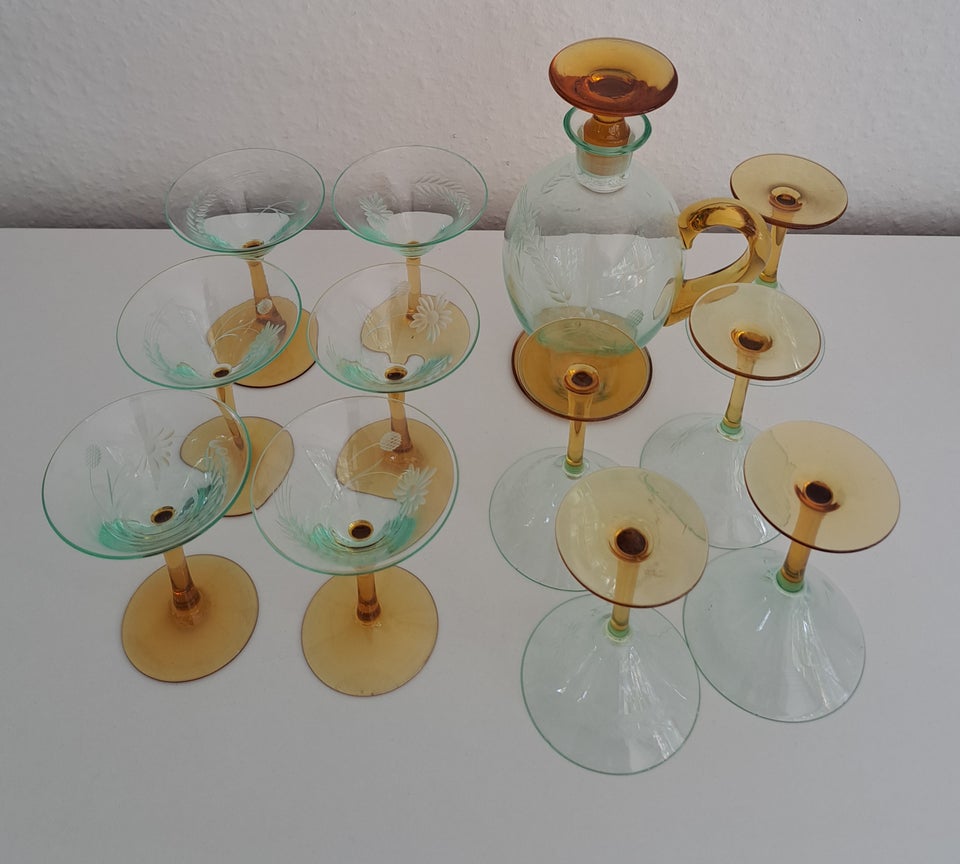 Glas Karaffel med portvinsglas