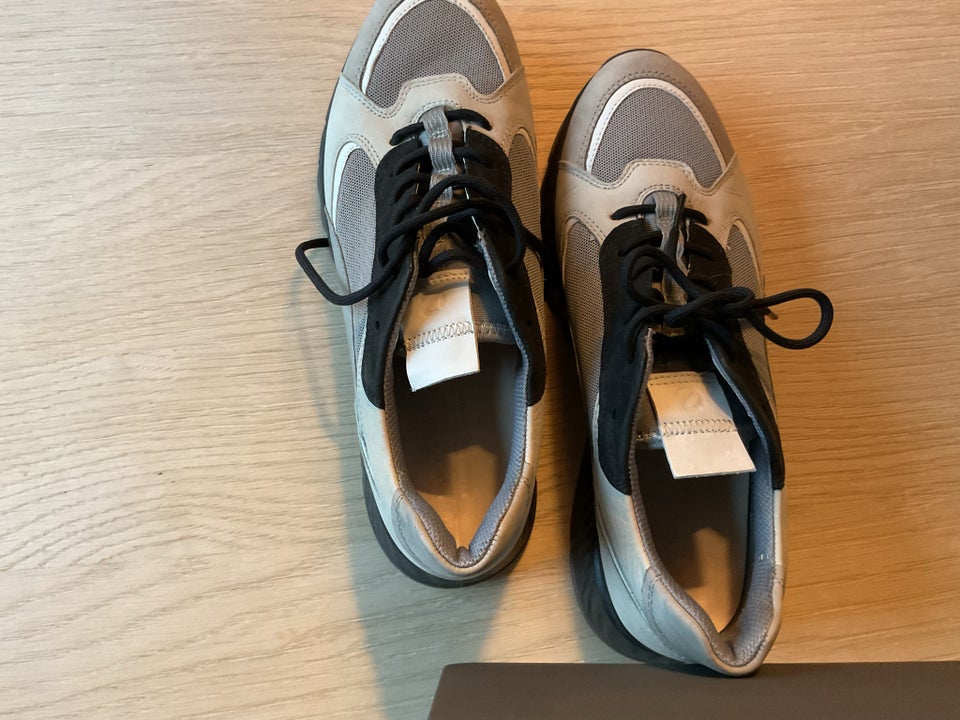 Sneakers, ECCO, str. 39