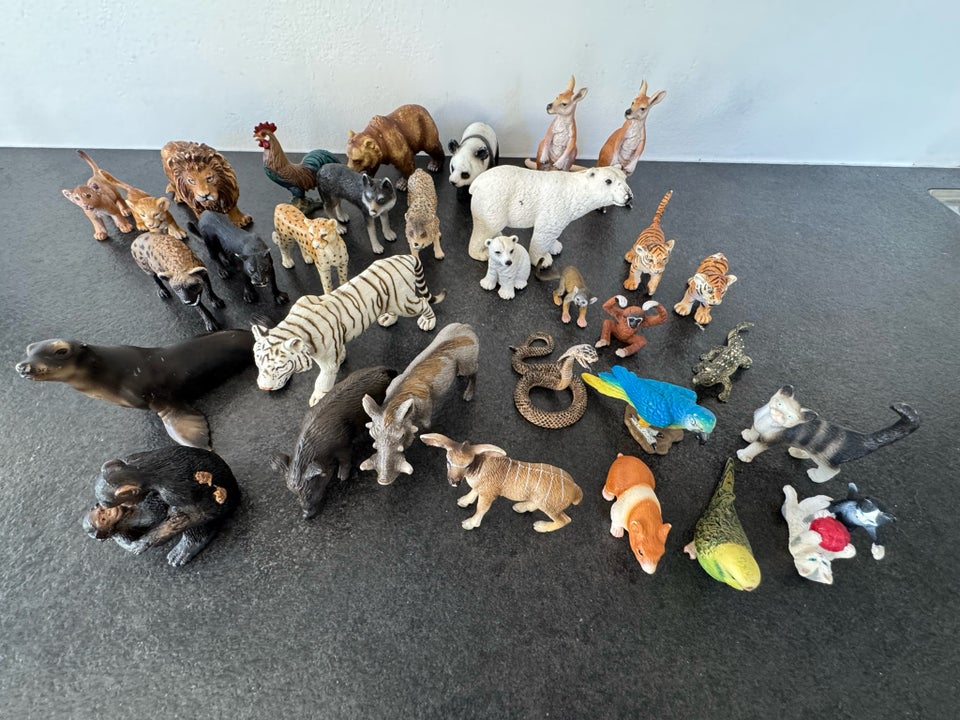 Dyr, Stor samling Schleich dyr,