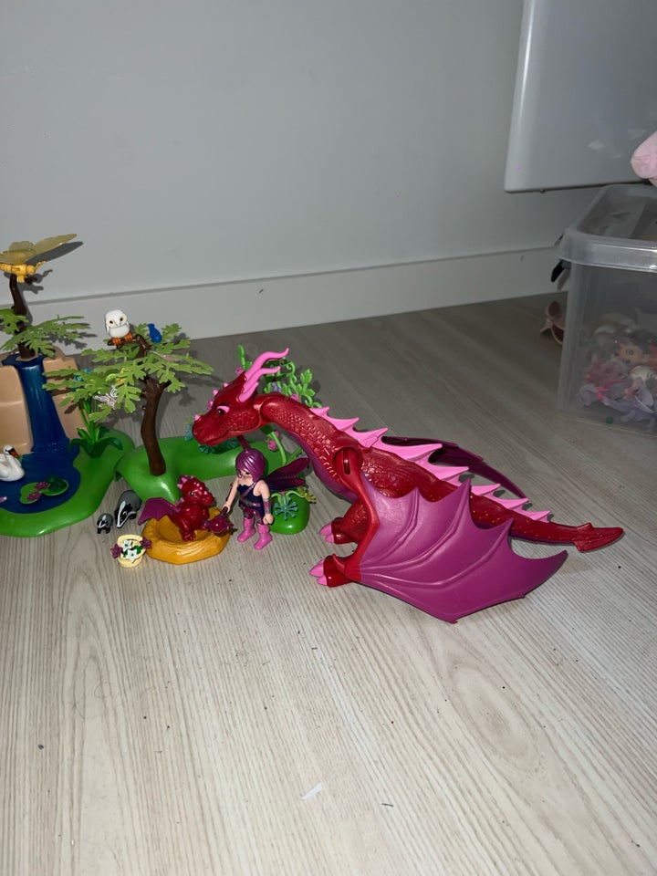 Dukkehus, Playmobil fe og drage