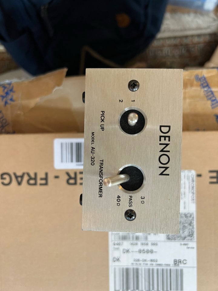 Andet Denon AU 320