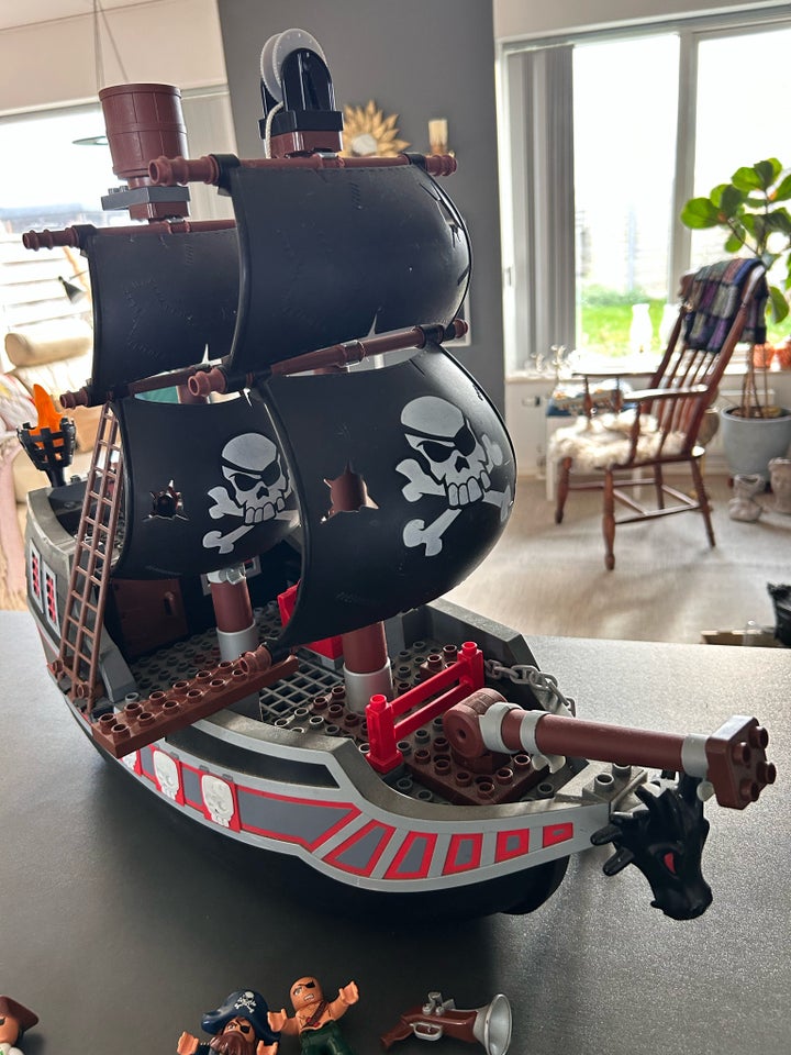 Lego Pirates, 7880