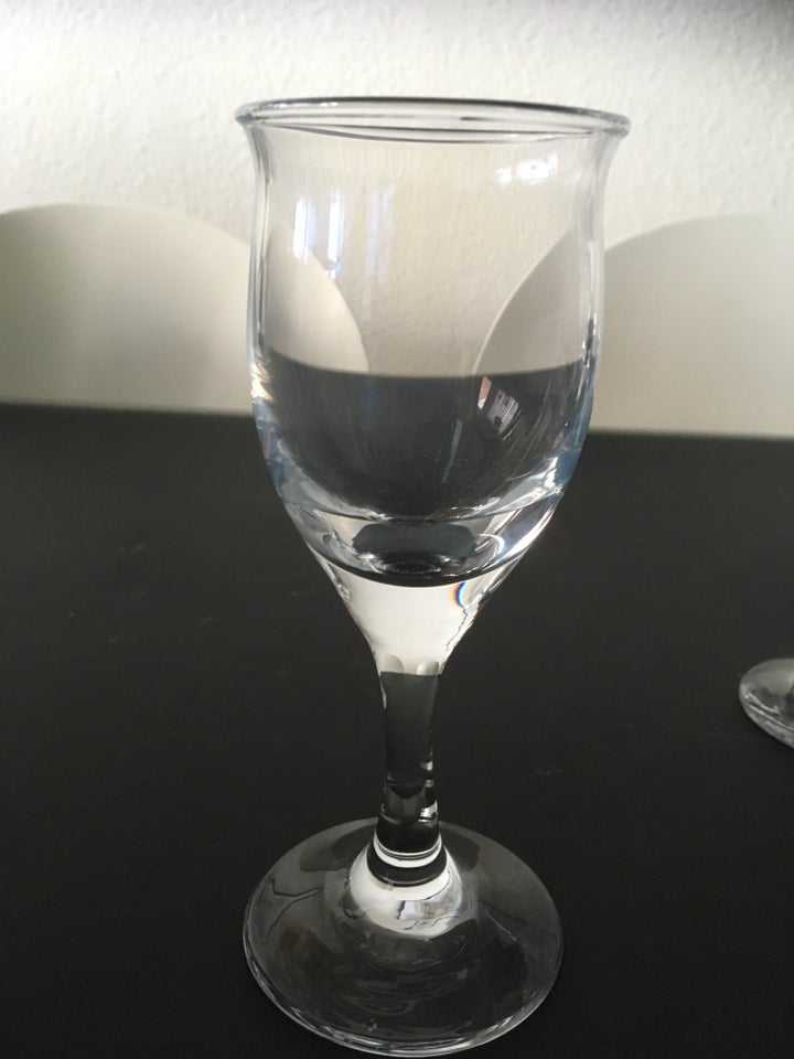 Glas, 18 stk. Hvid- og rødvinsglas,