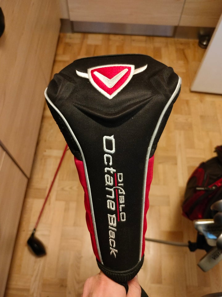 Driver, grafit, Callaway RAZR X