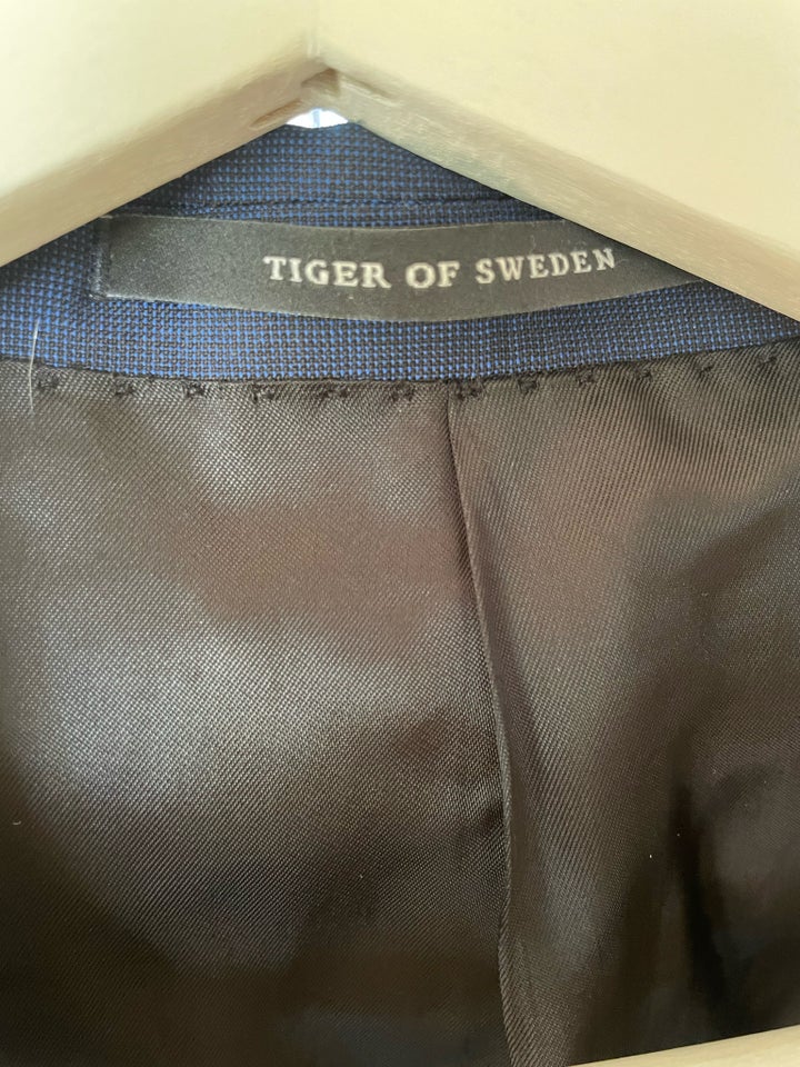 Blazer , Tiger of Sweden , str. L