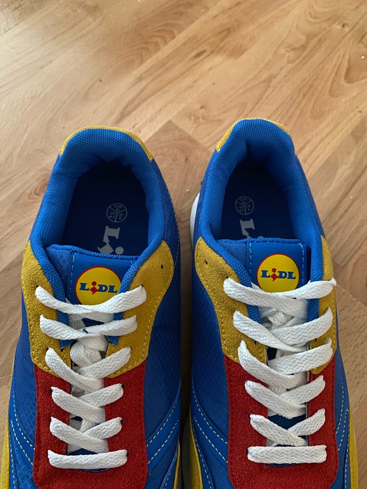 Sneakers, Lidl, str. 42