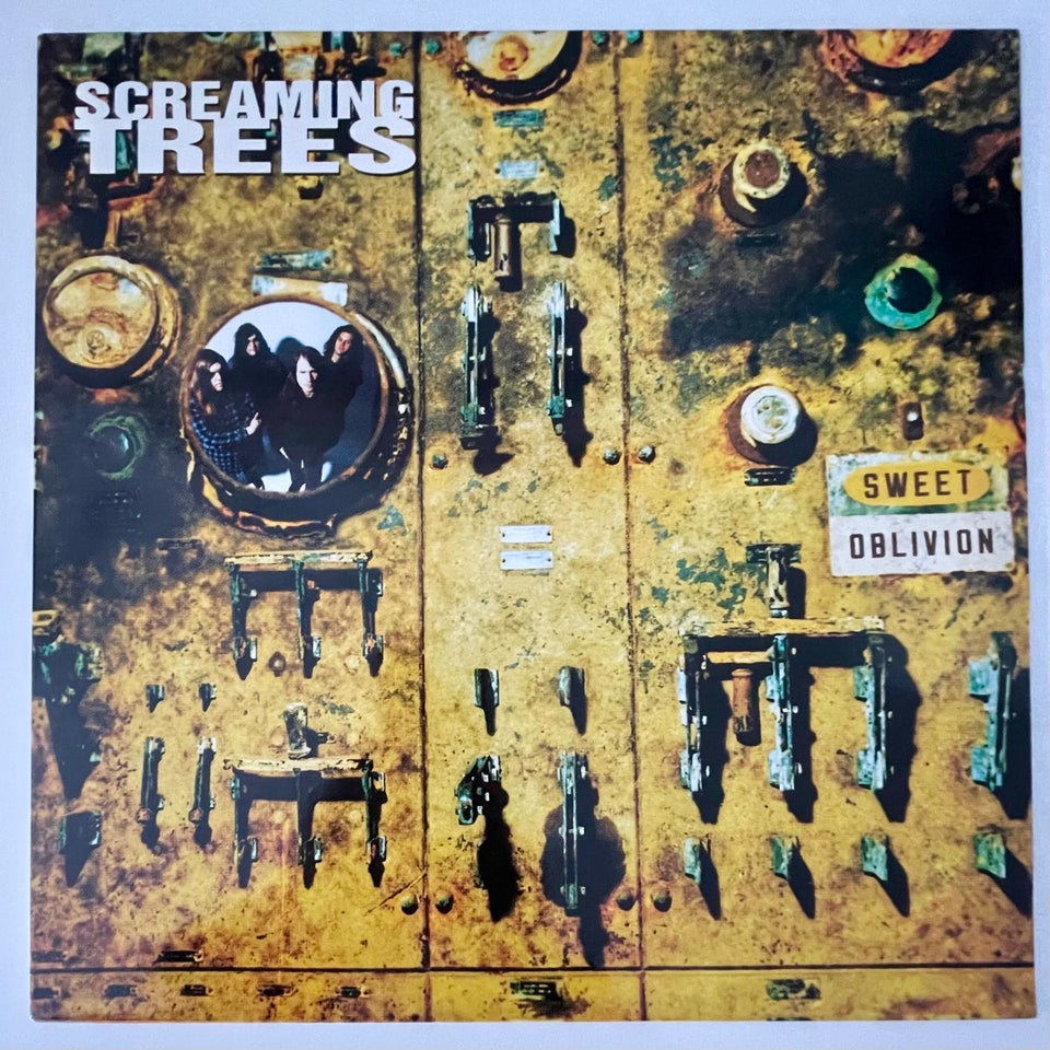 LP, Screaming Trees, Sweet