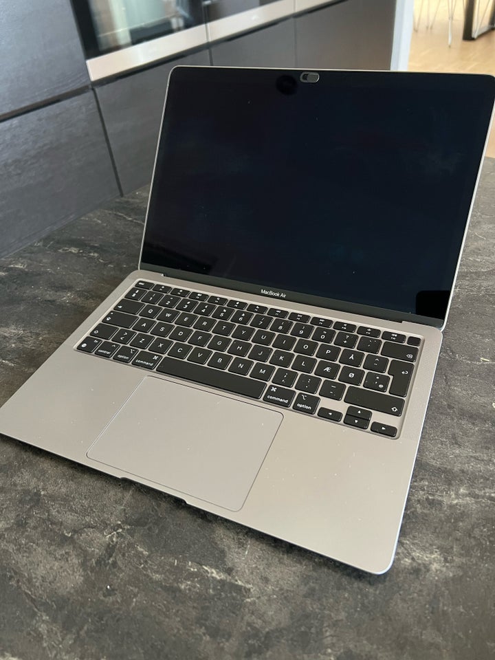 MacBook Air, 13" M1, 8 GB ram