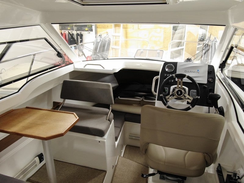 Beneteau Antares 7