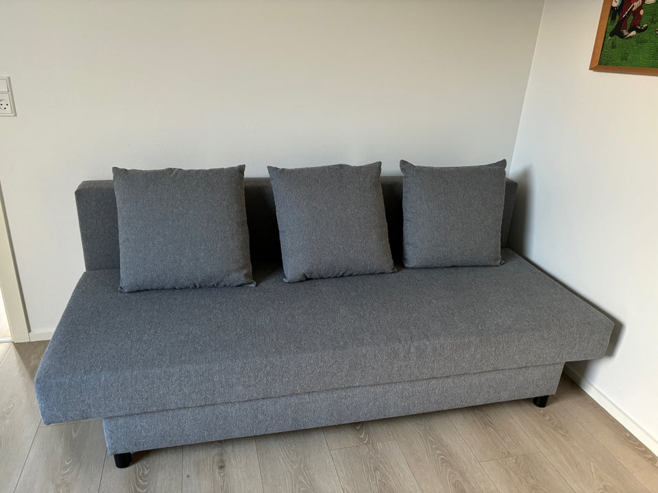 Sovesofa, b: 135 l: 194 h: 42