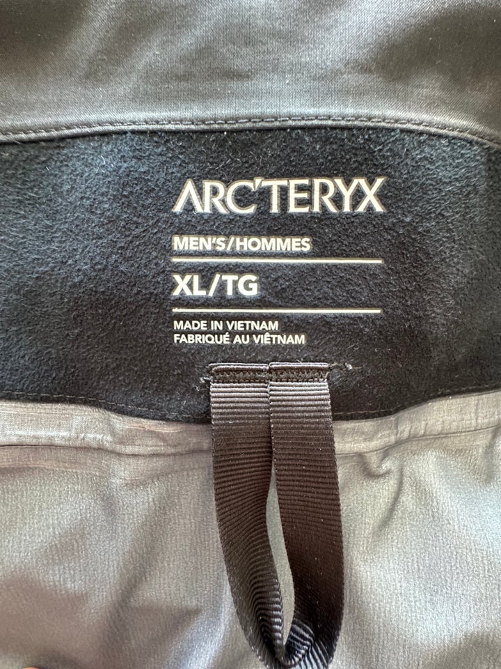 Regnjakke, str. XL, Arcteryx