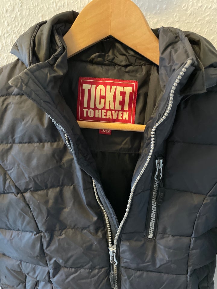 Vinterjakke, Vinterjakke, Ticket