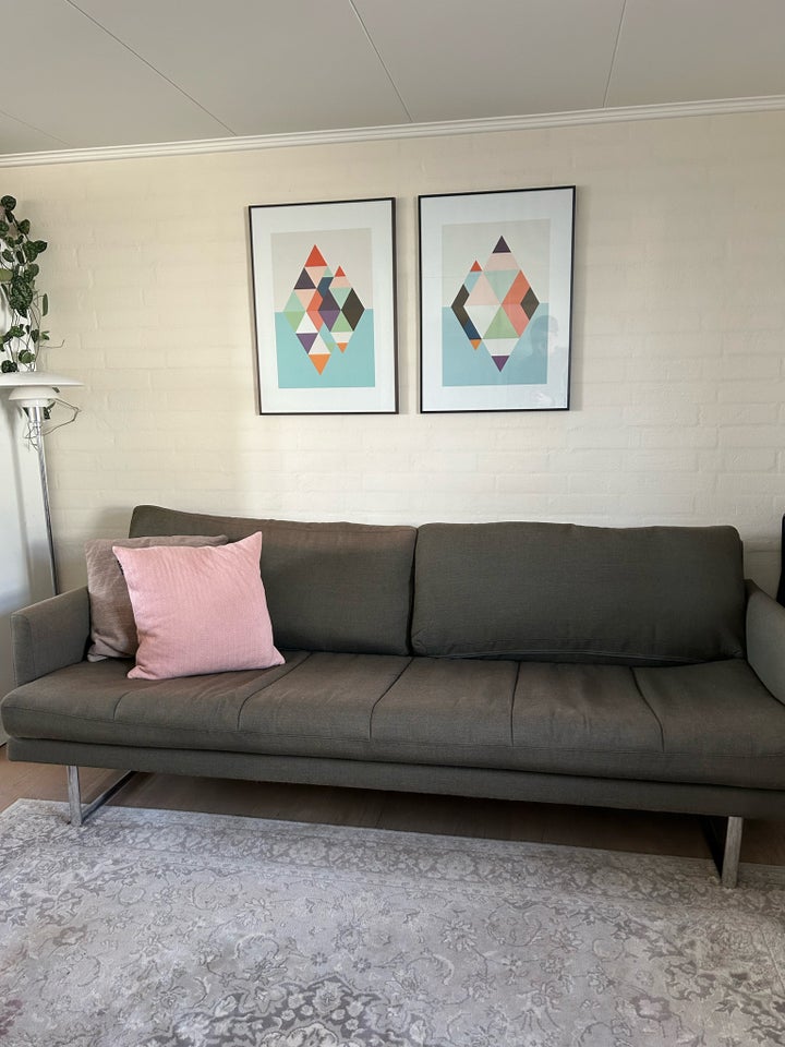 Sofa , Nielaus