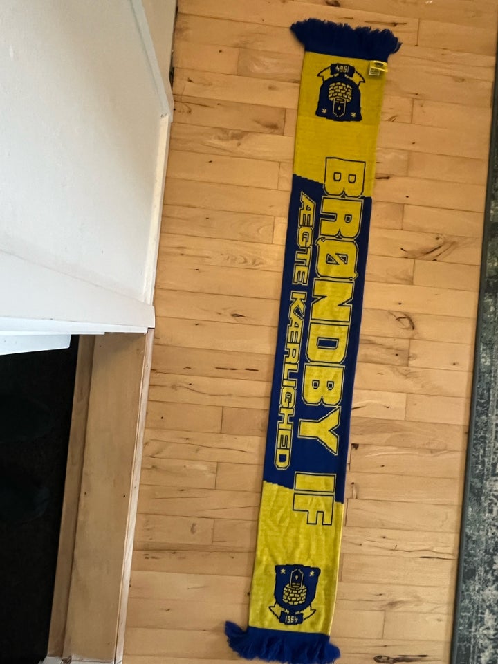 Andet, Brøndby halstørklæde ,