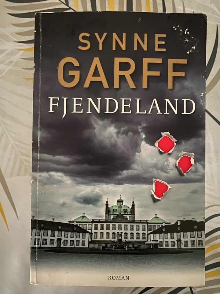 Fjendeland, Synne Garff, genre: