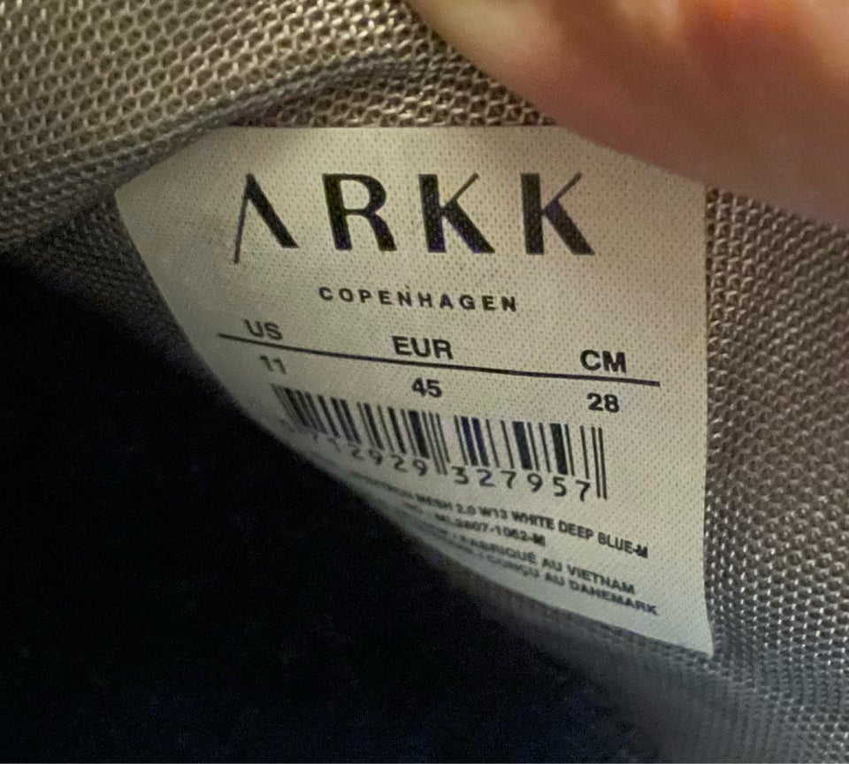 Sneakers, ARKK, str. 44