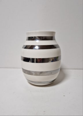 Fajance K#228;hlerOmaggio Vase i