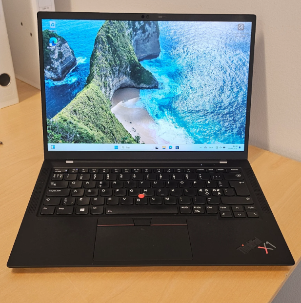 Lenovo X1 Carbon 9th gen model 20XW,