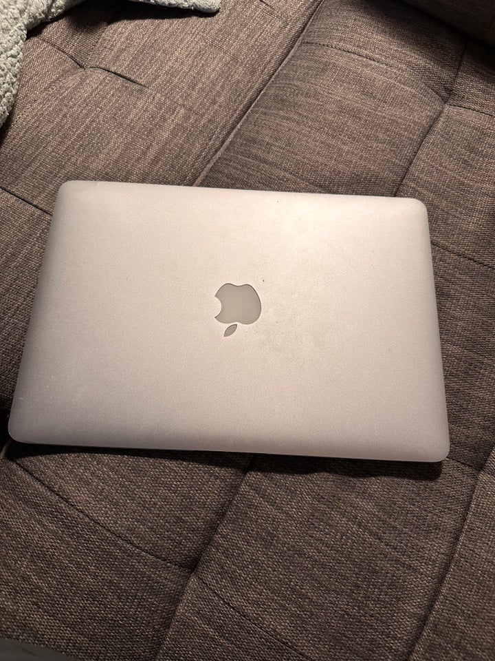 MacBook Air, 128 GB harddisk,