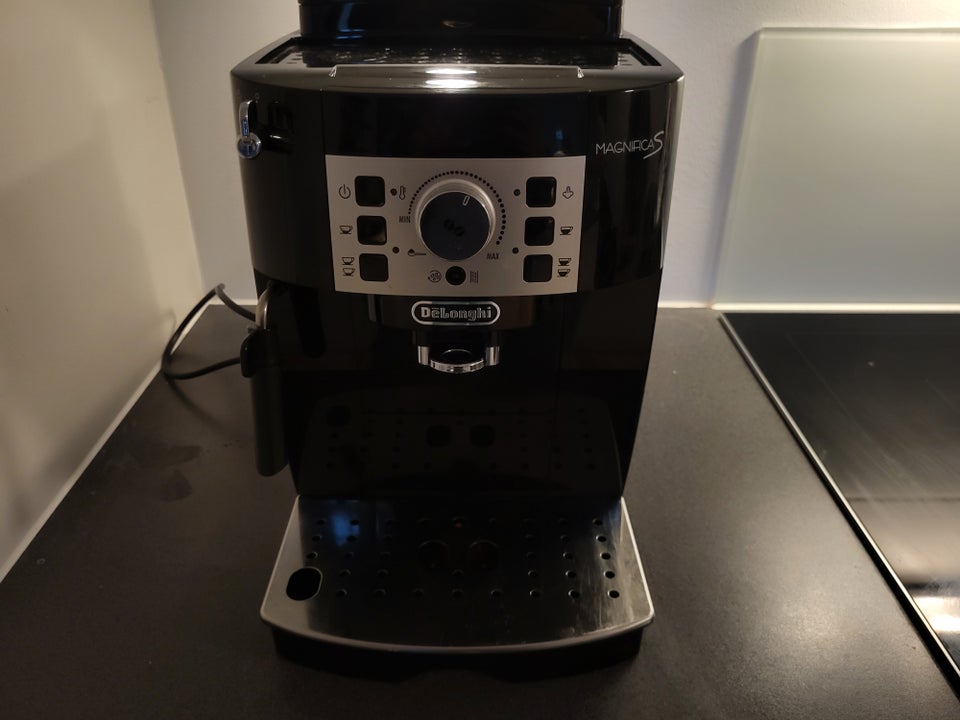 Fuldautomatisk kaffemaskine,