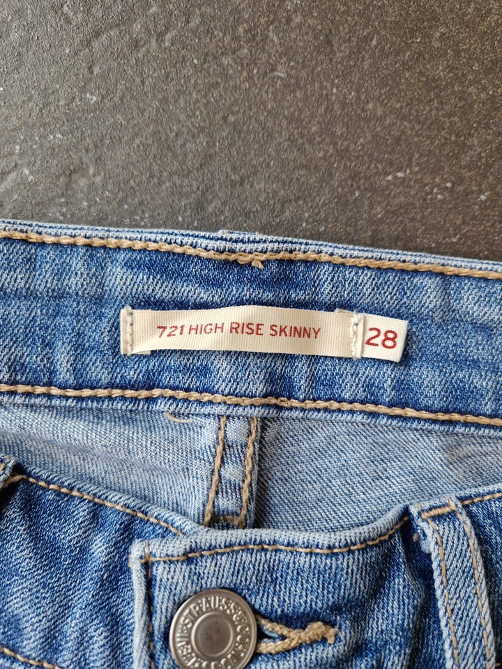 Jeans, Levis, str. 28