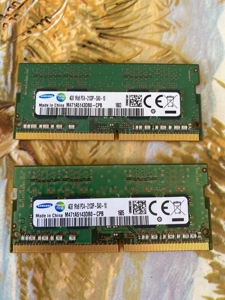 Samsung 4 DDR4 SDRAM