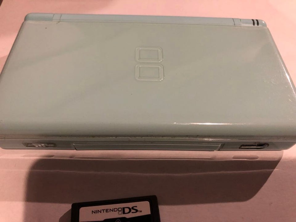 Nintendo DS Lite + Pokemon