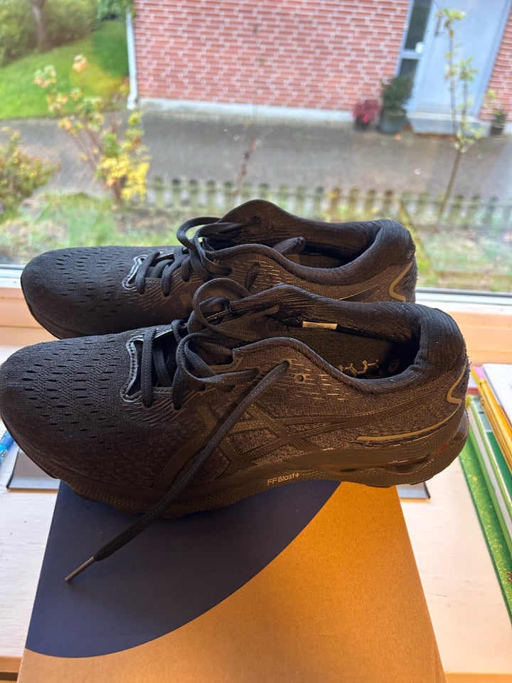 Løbesko, Asics gel Nimbus 24, Asics