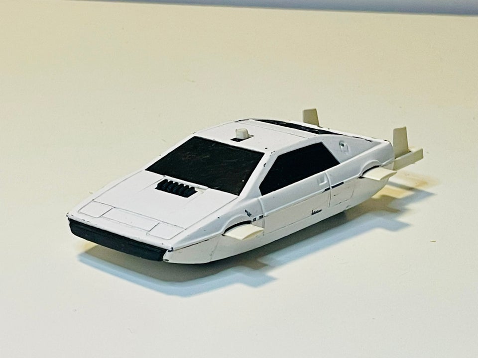 Modelbil, Corgi Toys 007 Lotus