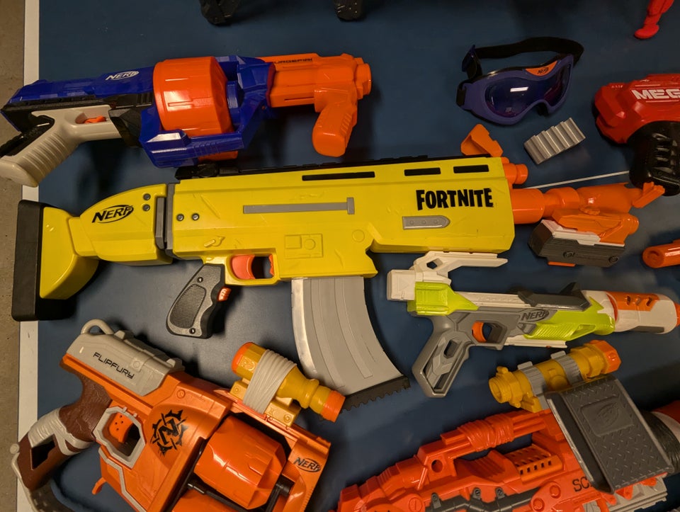 Andet legetøj, NERF gun, NERF gun