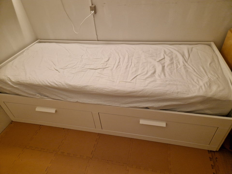 Sovesofa, Ikea, b: 80 l: 200