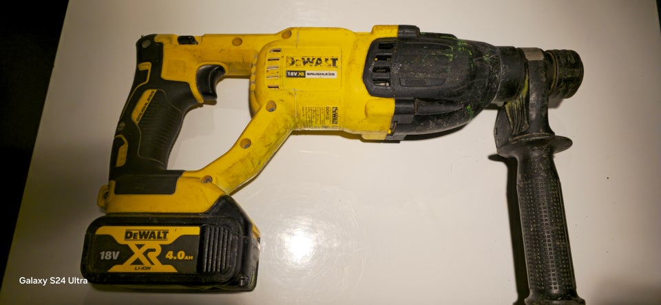 Borerhammer, Dewalt dch 133