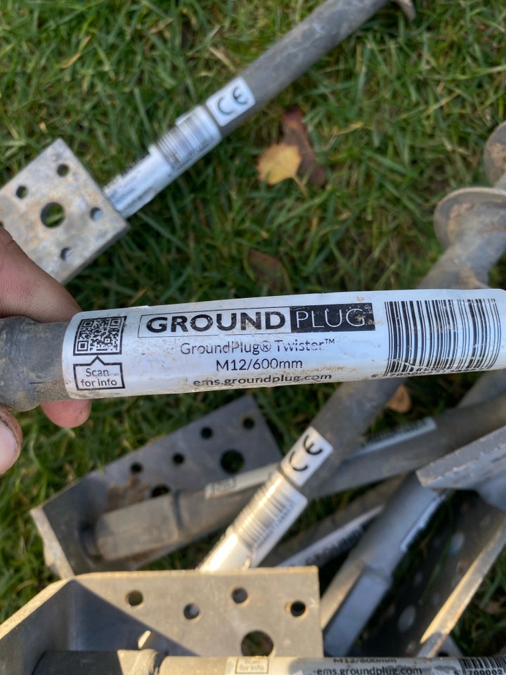 Groundplugs