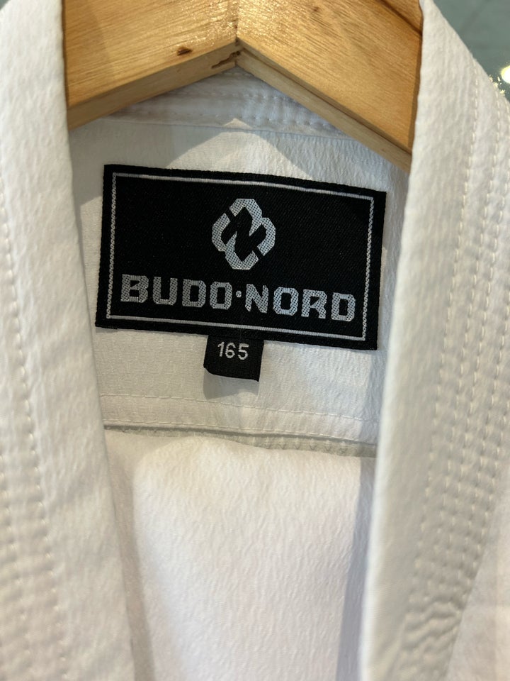 Karatedragt Kumite gi BUDO nord