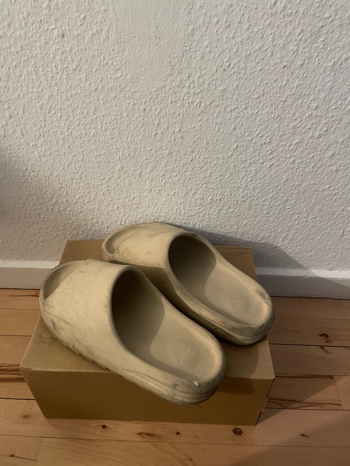 Andet, Adidas yeezy slides, str. 46