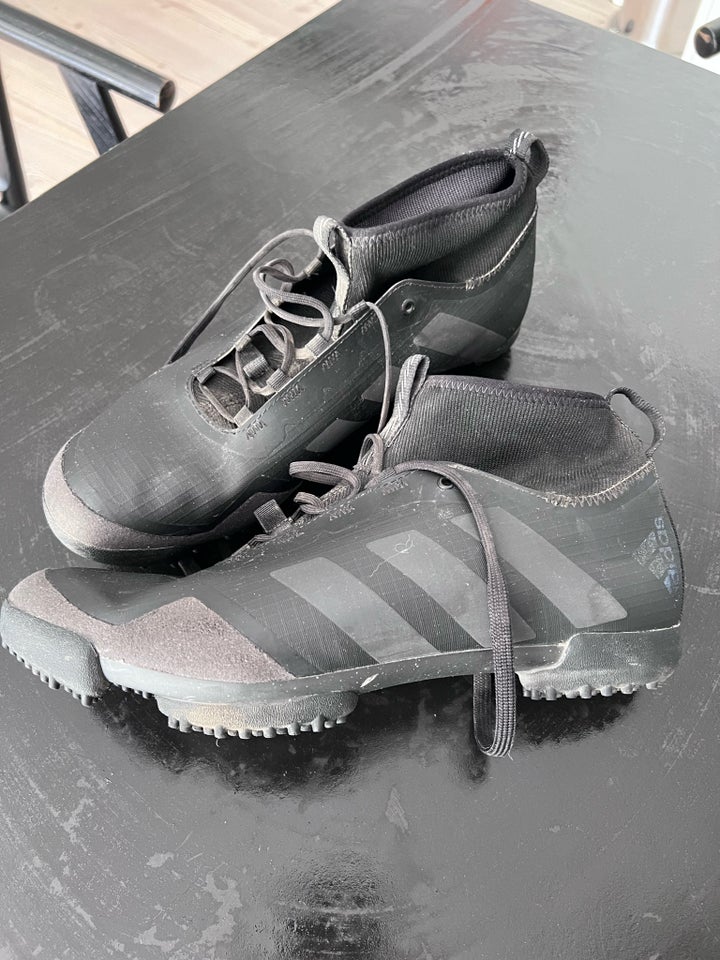 Cykelsko Adidas Gravel cykelsko