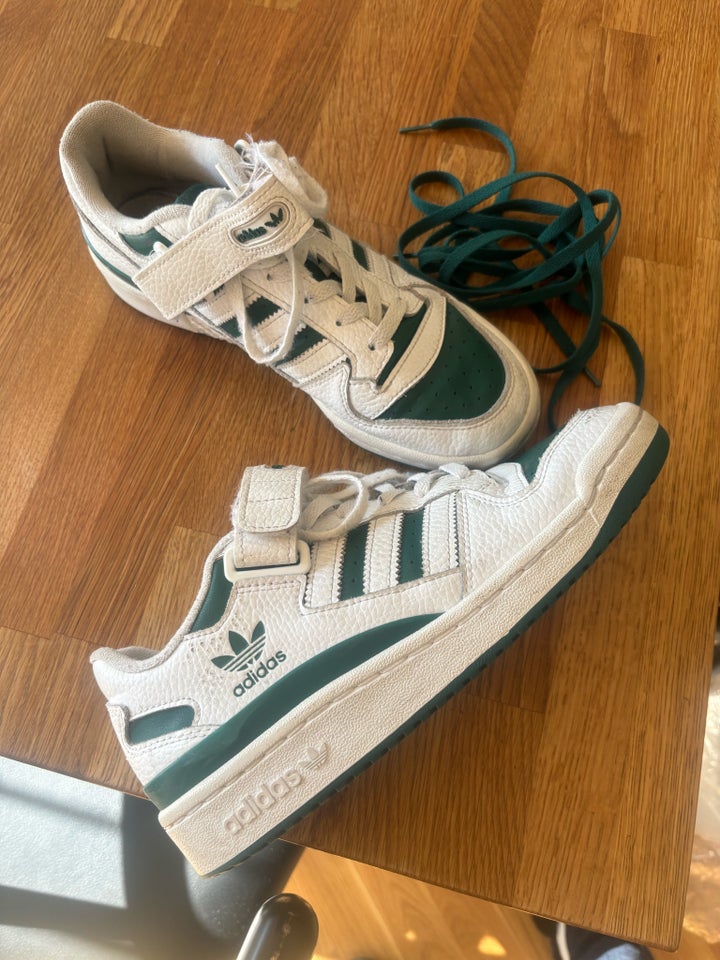 Sneakers, str. 40, Adidas