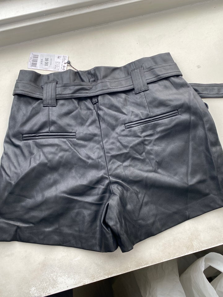 Shorts, Mango, str. 38