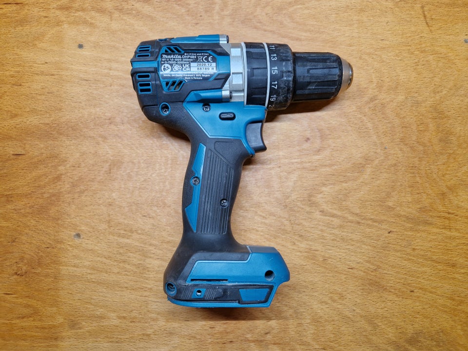 Slagboremaskine, Makita DHP484