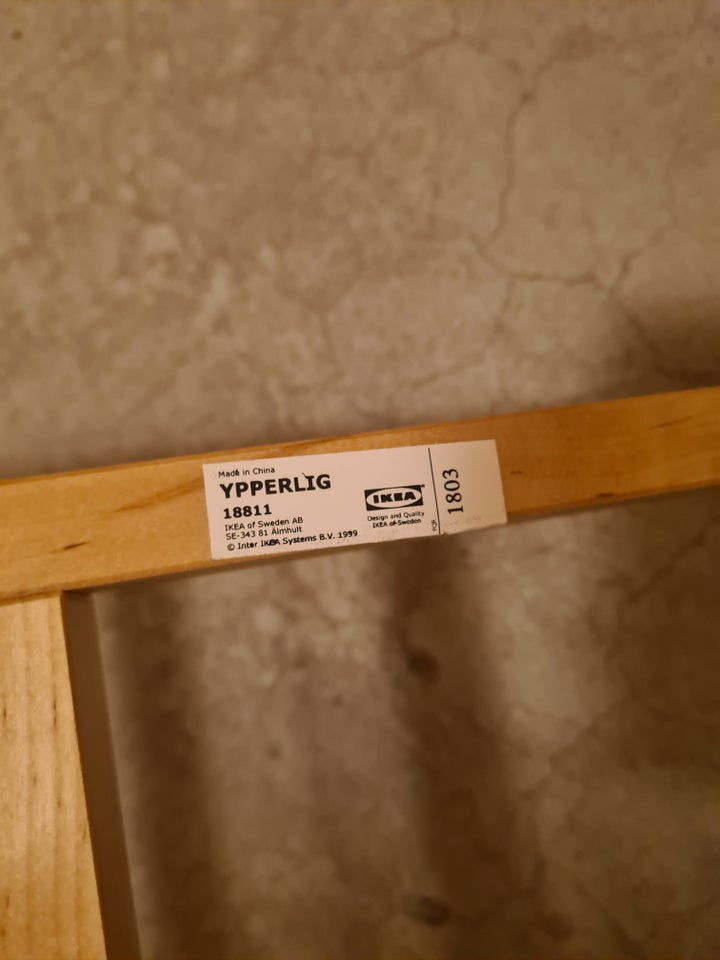 Vægreol IKEA/HAY b: 54 d: 4 h: 100