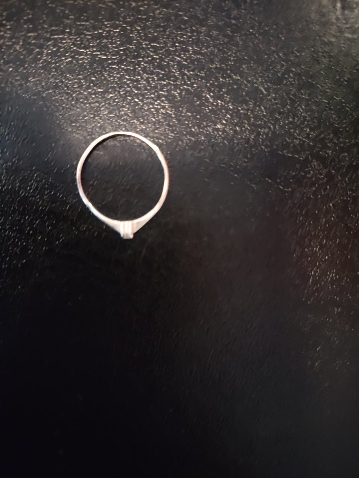 Ring, hvidguld