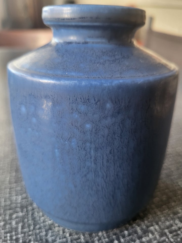 Keramik Vase med fisk i relief