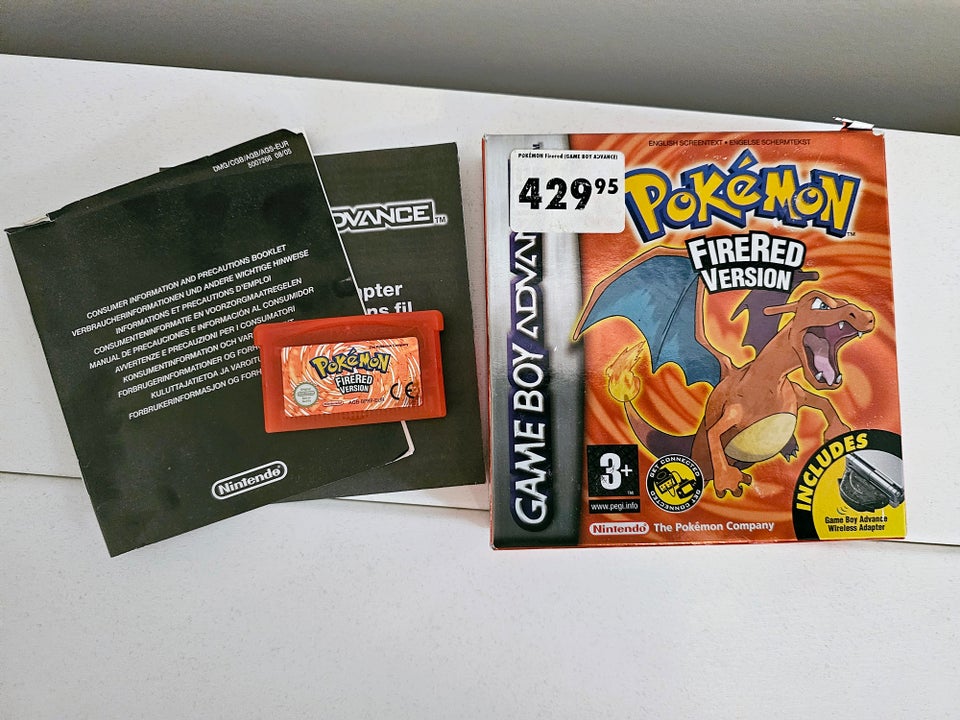 Pokemon Fire Red i æske, Gameboy