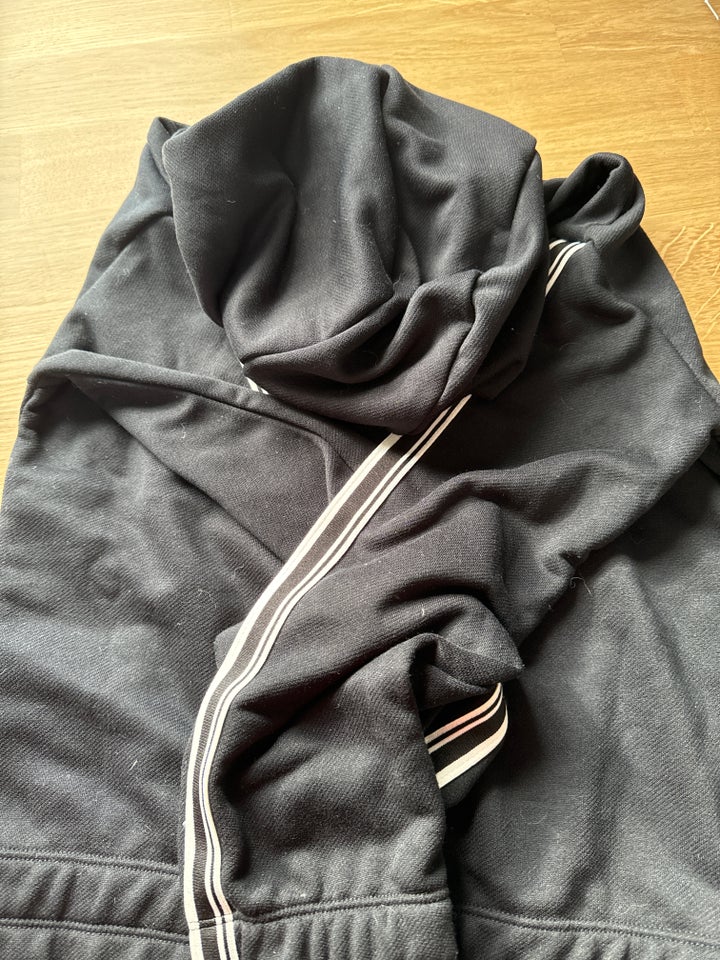 Sweatshirt, Sweatshirt med hætte,