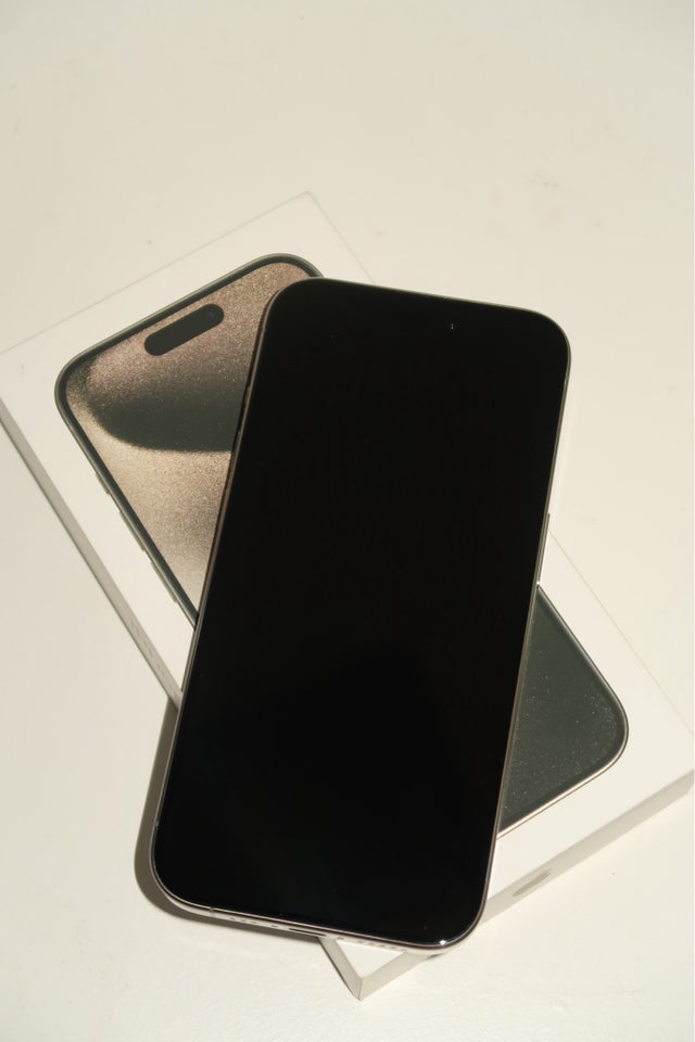 iPhone 15 Pro 128 GB Perfekt