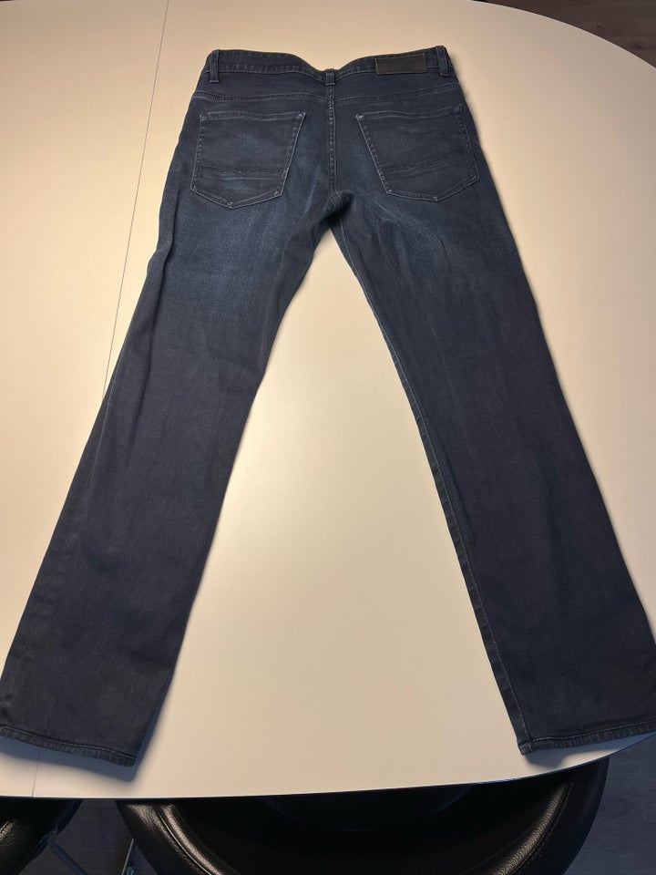 Jeans, Boss, str. 31