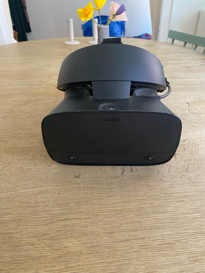 Andet, Oculus Rift S, God