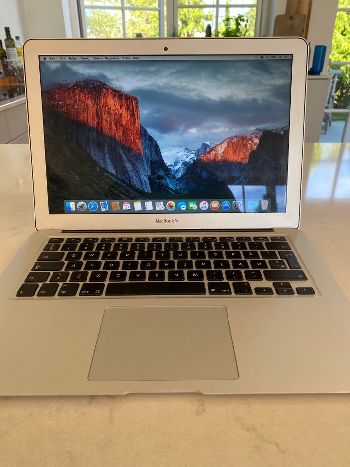 MacBook Air Intel core i5 2015  16